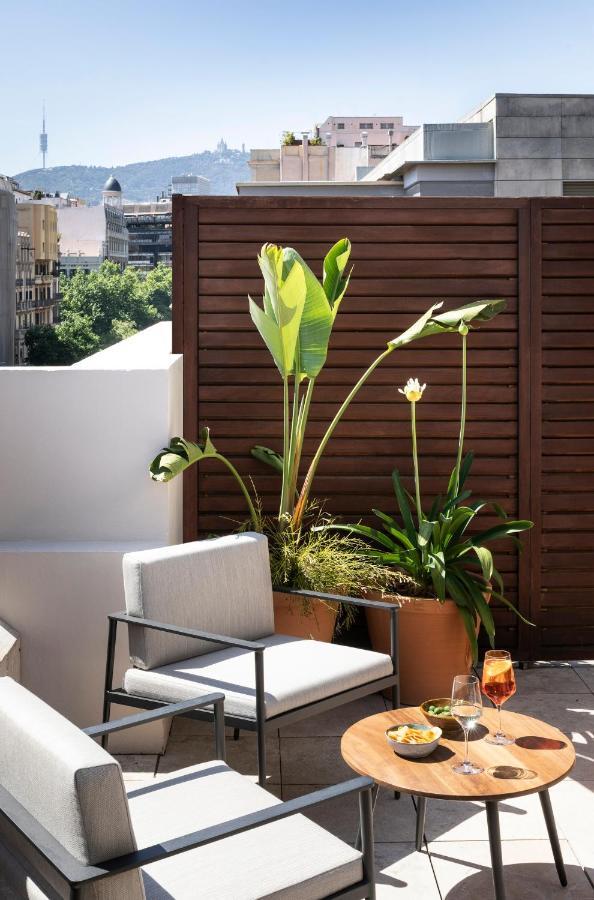 Hotel Casa Sagnier Barcelona Exterior foto A privacy screen